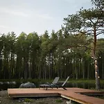 Torgu Kuningriigi Palee * Rahuste