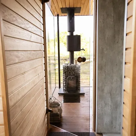 Torgu Kuningriigi Palee * Rahuste