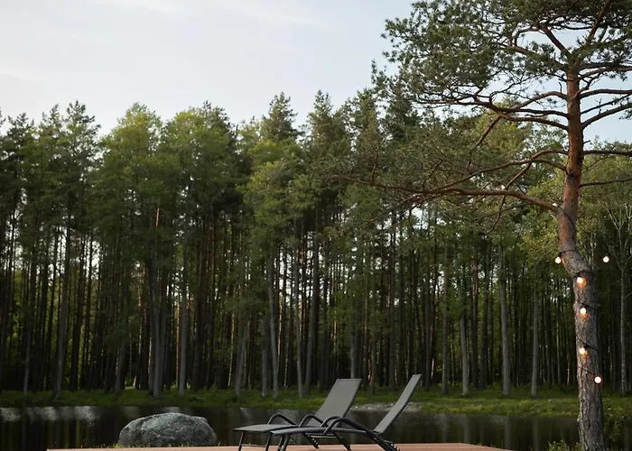 Torgu Kuningriigi Palee * Rahuste