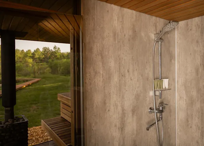 Torgu Kuningriigi Palee 빌라 Rahuste